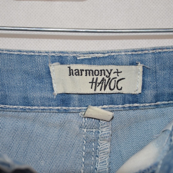 Harmony Havoc Shorts Bleached and Distressed - Picture 2 of 4